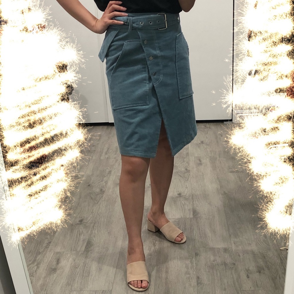 Overlapping Corduroy Skirt With Belt